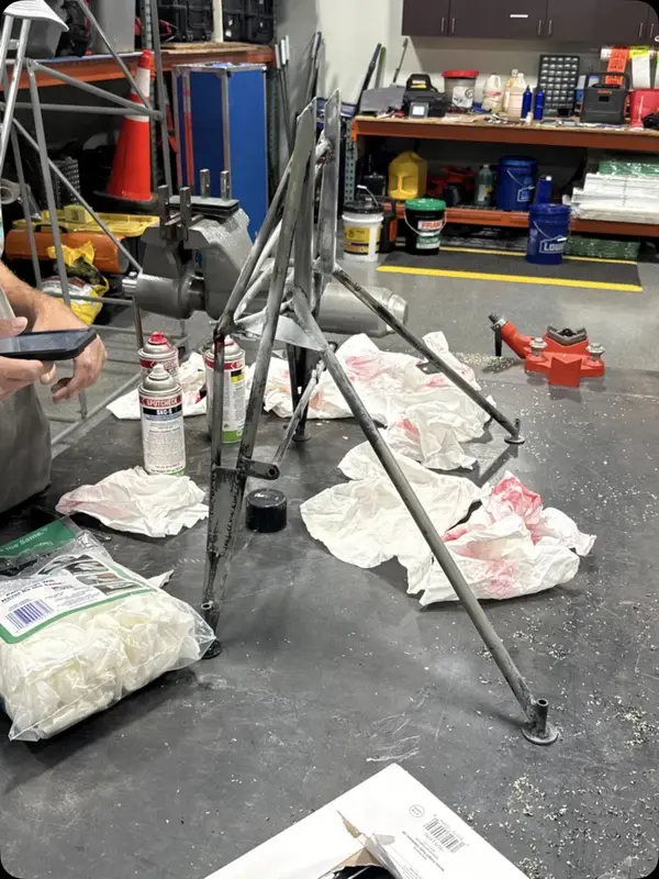 Engine cage in a nondestructive inspection facility workflow